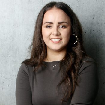 Victoria Robshaw, paralégale
